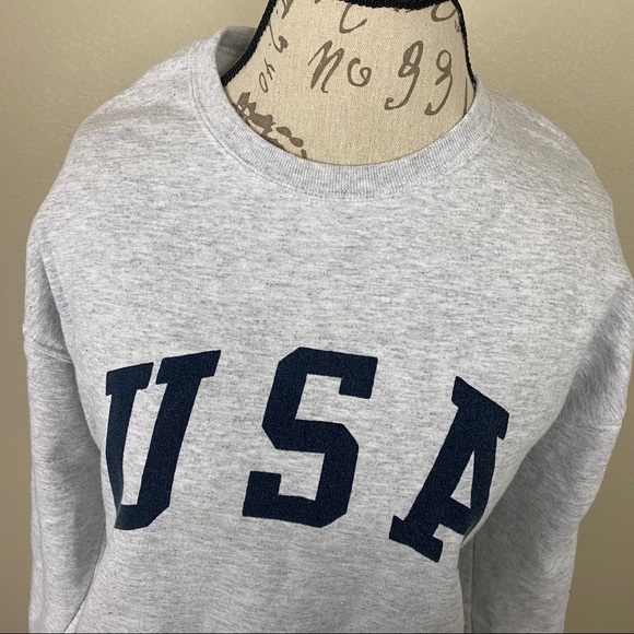 Grey USA Crewneck with American Flag Patch - Picture 5 of 8
